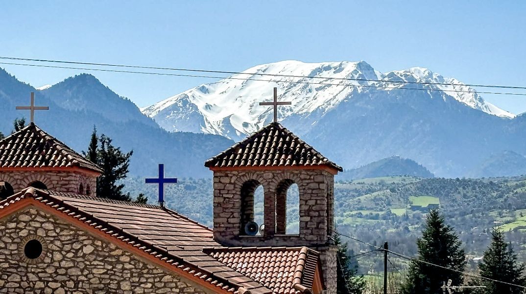 Άστατος ο καιρός το Μεγάλο Σάββατο με βροχές στα βόρεια, ανατολικά και την Κρήτη - Λίγα χιόνια στα ορεινά και θερμοκρασίες έως 20 βαθμούς Κελσίου.