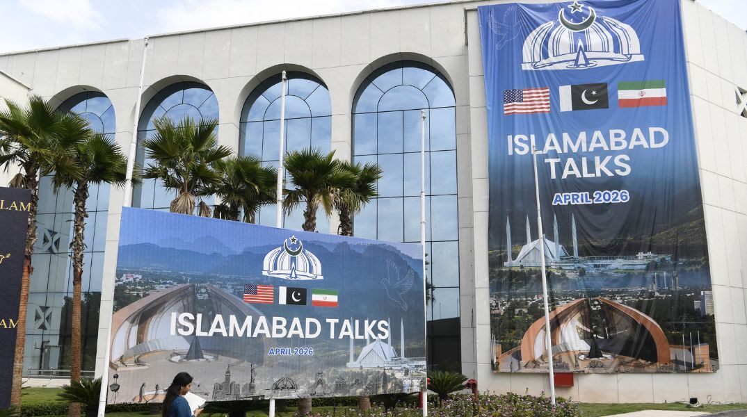 Ιστορικές συνομιλίες ΗΠΑ-Ιράν στο Πακιστάν, με αιχμή την εκεχειρία στον Λίβανο - Ο Τραμπ απειλεί με επιθέσεις - Ο Λίβανος μετρά εκατοντάδες νεκρούς από πλήγματα