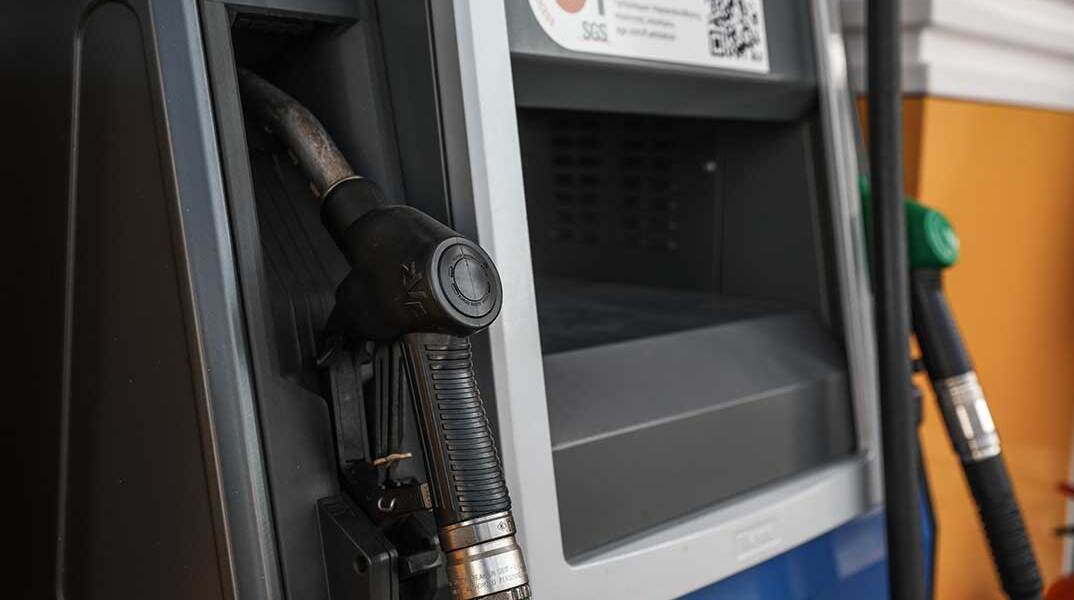 Αντλία βενζίνης σε πρατήριο υγρών καυσίμων