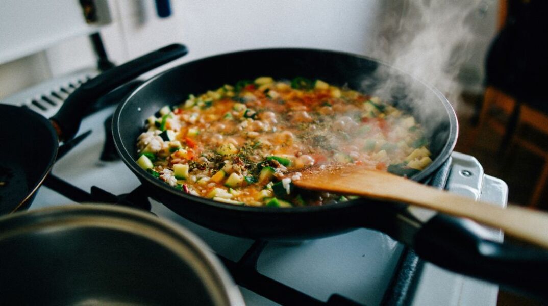 9 «αλήθειες» υγιεινής μαγειρικής που ήρθε η ώρα να ξεχάσεις 