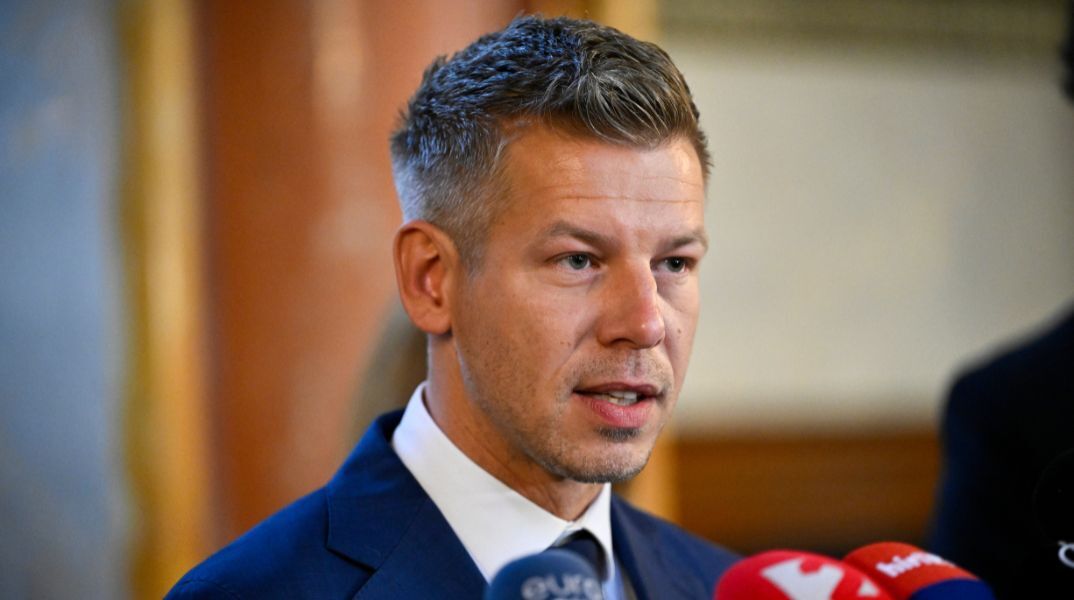 ΕΕ-Ουγγαρία: Ευρωπαίοι αξιωματούχοι στη Βουδαπέστη ενόψει της νέας κυβέρνησης του Πέτερ Μαγιάρ και της επαναδιαπραγμάτευσης πόρων και πολιτικής