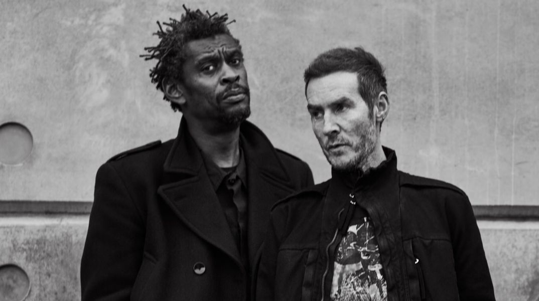 Οι Massive Attack κυκλοφορούν το πρώτο τους τραγούδι μετά από έξι χρόνια, με συμμετοχή του Τομ Γουέιτς, λίγο πριν την ευρωπαϊκή περιοδεία τους