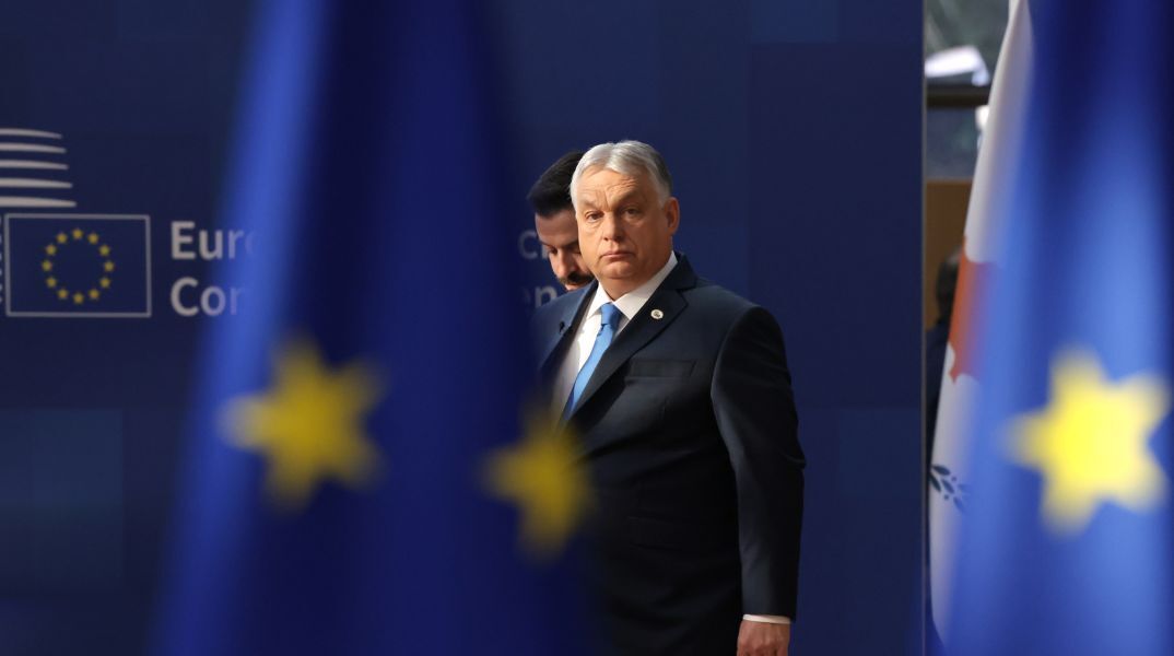 Η Ευρωπαϊκή Ένωση κινείται για την έγκριση του δανείου των 90 δισ. ευρώ προς την Ουκρανία μετά την αποχώρηση του Βίκτορ Όρμπαν από την εξουσία