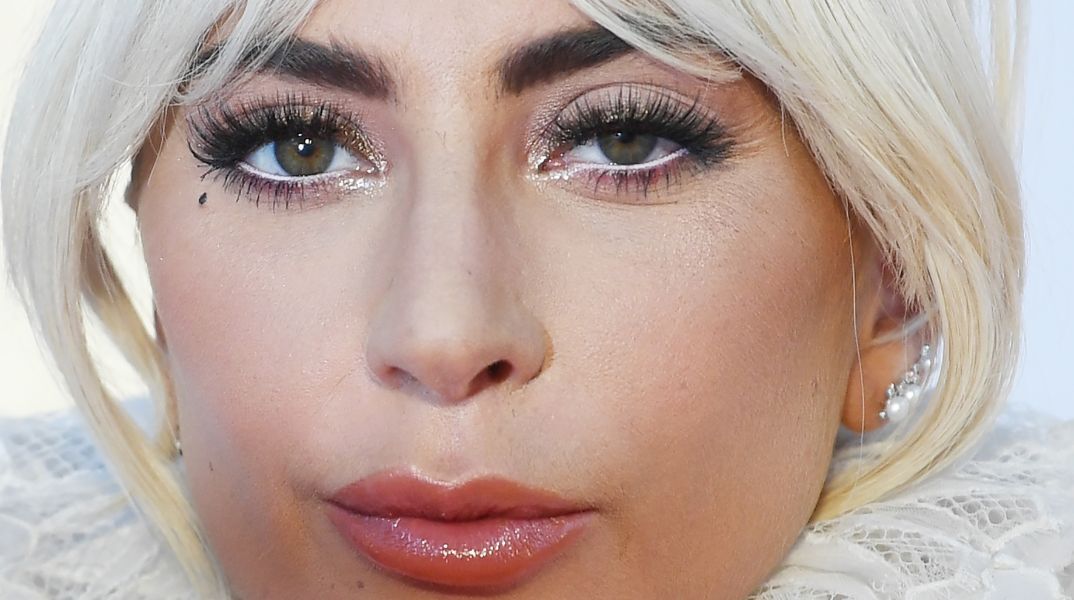 Το Mayhem Ball της Lady Gaga έφτασε τα 419,5 εκατ. δολάρια και πάνω από 4,5 εκατ. θεατές, μπαίνοντας στις 10 πιο επιτυχημένες ποπ περιοδείες όλων των εποχών.