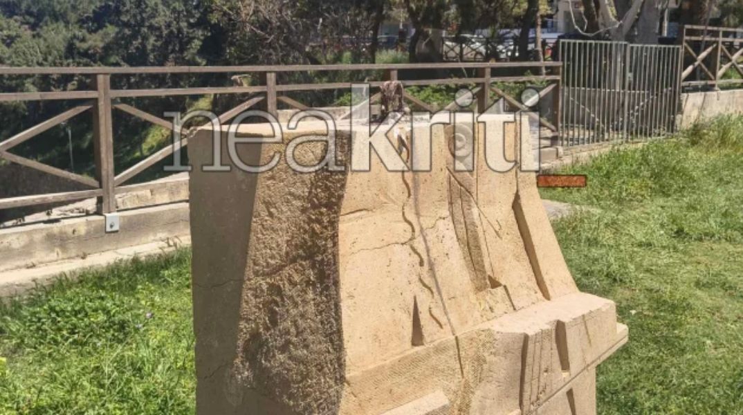 Εικόνες ντροπής στην  Κρήτη: Βάνδαλοι αποκεφάλισαν το άγαλμα του Νίκου Ξυλούρη