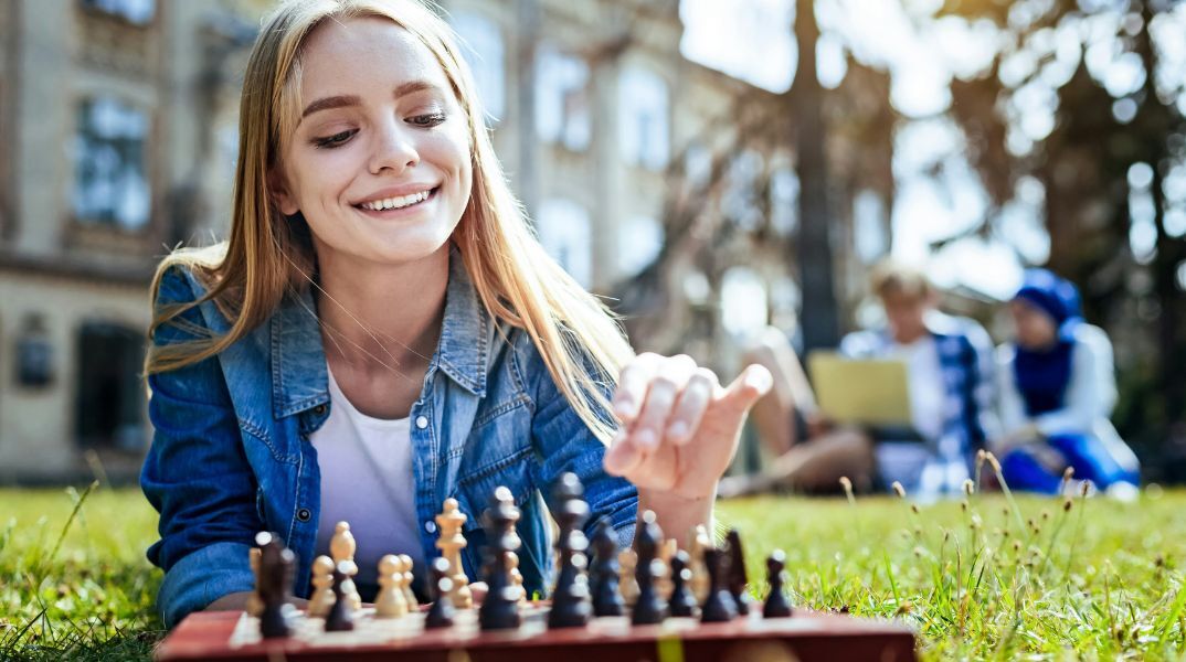 Πέντε επιστημονικά τεκμηριωμένες τεχνικές που ενισχύουν τη βραχυπρόθεσμη και μακροπρόθεσμη μνήμη - Οι μικρές αλλαγές που μπορούν να κάνουν μεγάλη διαφορά