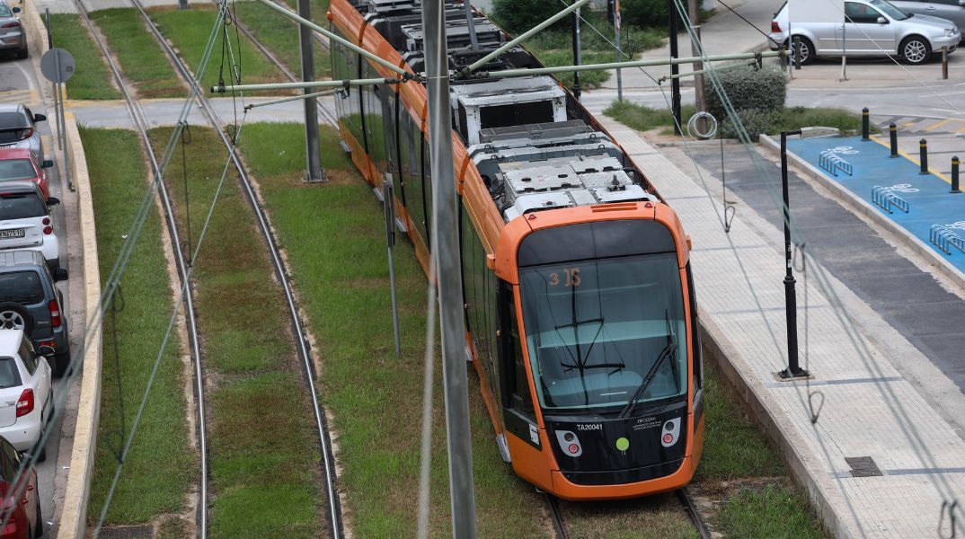 Κυκλοφοριακές ρυθμίσεις στο Τραμ από σήμερα - Αλλαγές σε Γραμμές 6 και 7 λόγω εργασιών, ημιμαραθωνίου και έργων ΕΥΔΑΠ σε Γλυφάδα και Πειραιά.