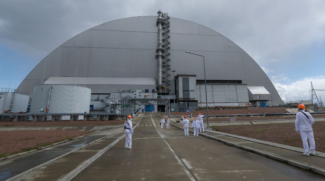 40 χρόνια από το Τσερνόμπιλ, η Ουκρανία τιμά τα θύματα της καταστροφής του 1986 με τελετές μνήμης, εν μέσω αυστηρών μέτρων λόγω της ρωσικής εισβολής.