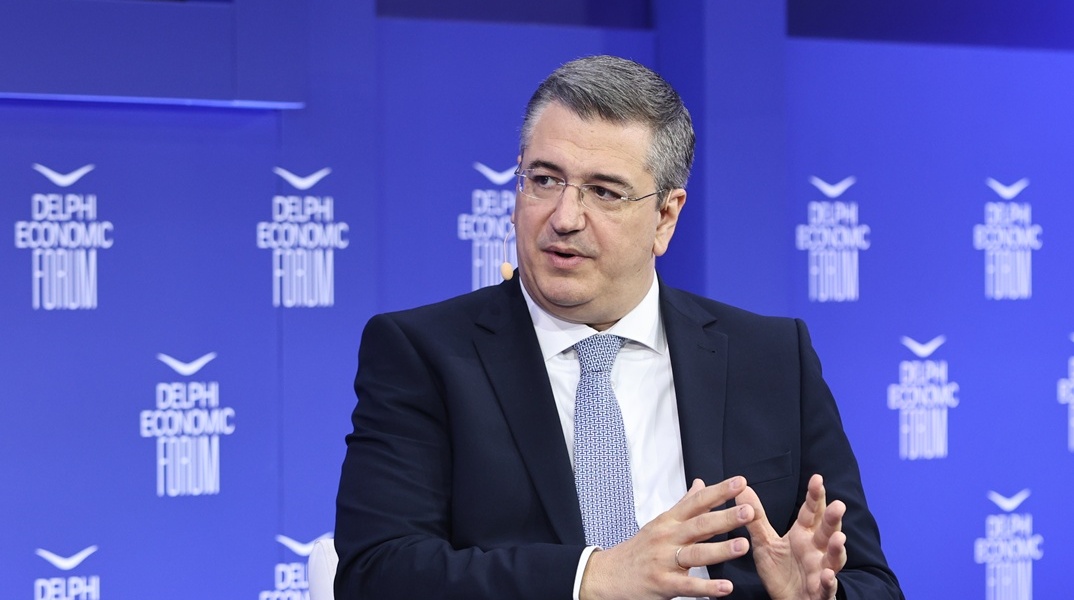 Απόστολος Τζιτζικώστας