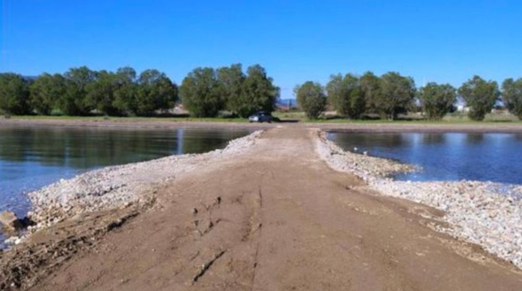 Παρέμβαση Βασίλη Κικίλια για παράνομη επιχωμάτωση στον Ωρωπό - Διατάχθηκε ΕΔΕ και προανάκριση για αυθαίρετο έργο 60 μέτρων εντός της θάλασσας στις Αλυκές.