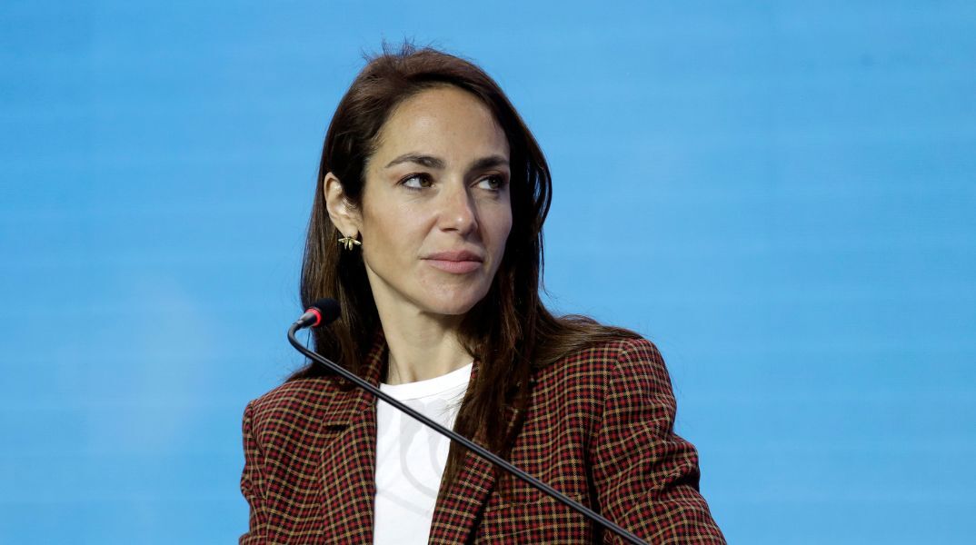 13.500 επισκέψεις στην πρώτη ημέρα λειτουργίας της πλατφόρμας Νταντάδες της Γειτονιάς - Η Δόμνα Μιχαηλίδου μιλά για την πολιτική στήριξης της οικογένειας.