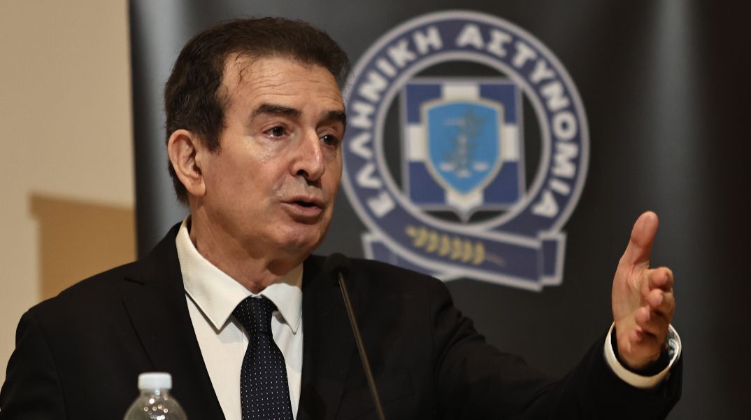 Χρυσοχοΐδης για δολοφονία στο Ηράκλειο: Το ΑΤ έστειλε έγγραφο, η Εισαγγελία είπε «αφήστε τον ελεύθερο»