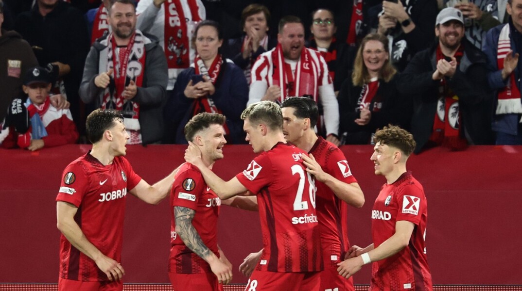 Europa League: Με ανατροπή στον τελικό η Φράιμπουργκ, πάρτι η Άστον Βίλα στον εμφύλιο