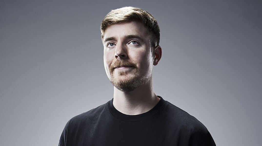 Ο MrBeast αποκαλύπτει τον κανόνα πίσω από τα βίντεο των 100 εκατ. views - Ο κορυφαίος YouTuber αποκαλύπτει τη στρατηγική του για το viral περιεχόμενο
