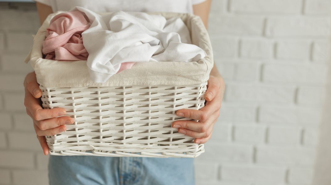 Έρευνα σε 1.006 Βρετανούς αποκαλύπτει ότι φορούν εσώρουχα έως 3 μέρες - Γιατρός προειδοποιεί για σοβαρές λοιμώξεις και προβλήματα γονιμότητας.