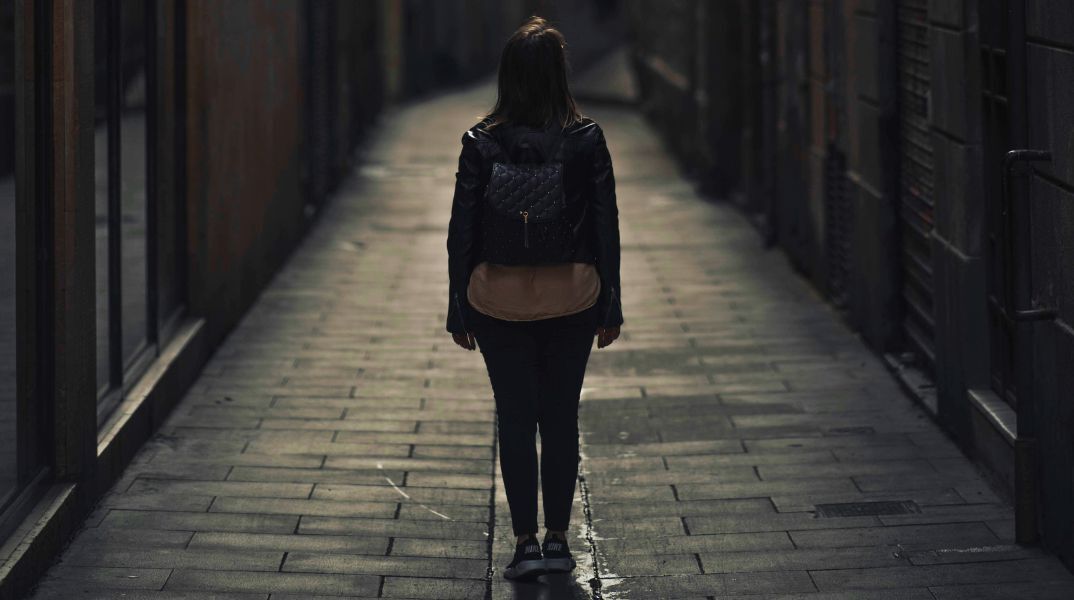 Η αυτοκτονία ενός κοριτσιού και μια φωτογραφία που δεν τραβήχτηκε ποτέ
