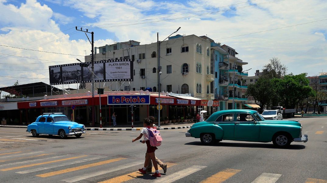 Ο υπουργός Ενέργειας της Κούβας ανακοίνωσε την πλήρη εξάντληση των καυσίμων, αποδίδοντας την κρίση στον αμερικανικό αποκλεισμό.