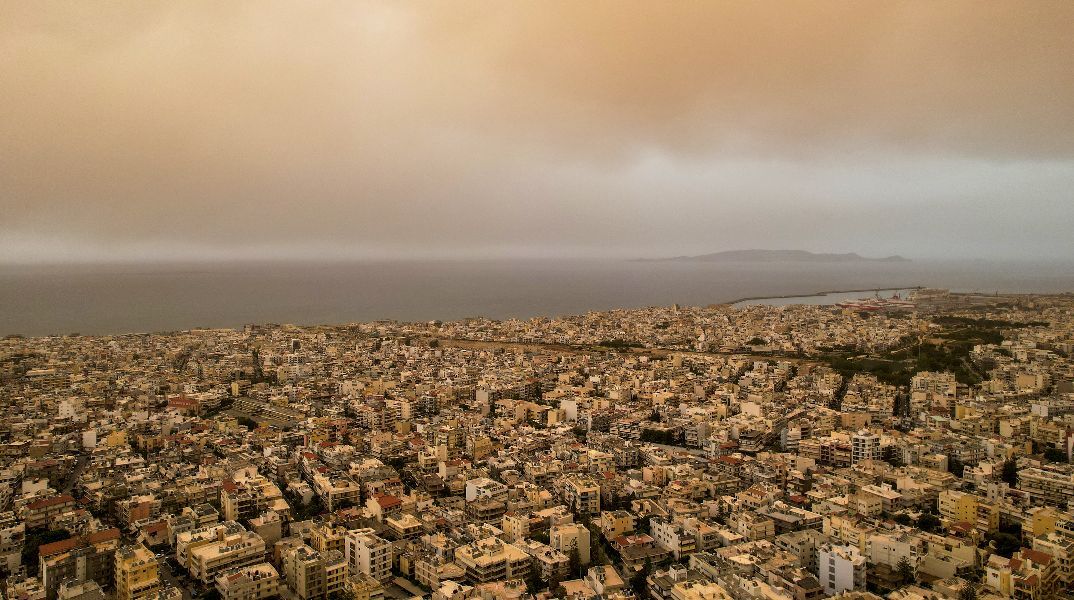 Αφρικανική σκόνη: Οι περιοχές που θα επιβαρυνθούν περισσότερο το Σάββατο