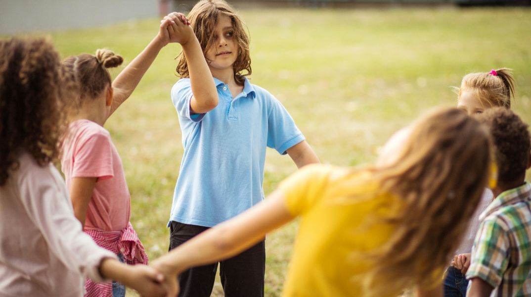 Ξεκινούν τα καλοκαιρινά camps του Δήμου Αθηναίων για μαθητές δημοτικού: Πώς να υποβάλετε αίτηση