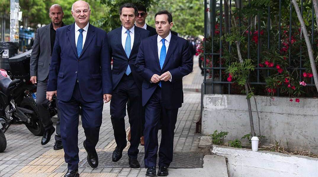 Τσιάρας και Μηταράκης καθ' οδόν για τους Ευρωπαίους εισαγγελείς