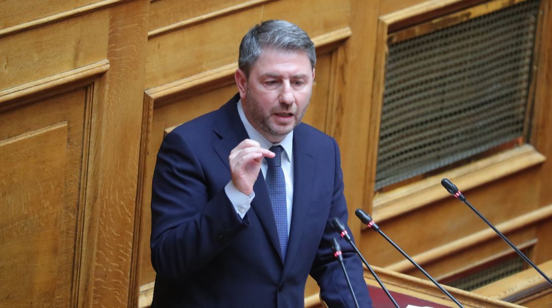 Ανδρουλάκης: Μαζί βάζουμε τέλος στον κατήφορο - Όχι πια στο όνομά μας η παρακμή των θεσμών
