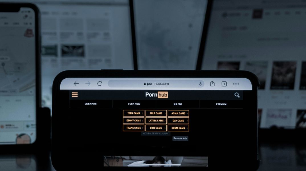 Το Pornhub δημιουργεί μια νέα, εξειδικευμένη ιστοσελίδα για γυναίκες, εστιάζοντας στη ρεαλιστική απεικόνιση του σεξ και τη γυναικεία ματιά