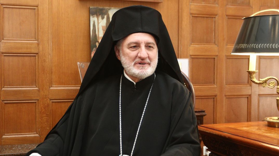Θεσσαλονίκη: Ο Αρχιεπίσκοπος Αμερικής Ελπιδοφόρος ένιωσε αδιαθεσία στον Ιερό Ναό Αγίου Νικολάου στην Αρετσού και μεταφέρθηκε στο 424 Στρατιωτικό Νοσοκομείο.