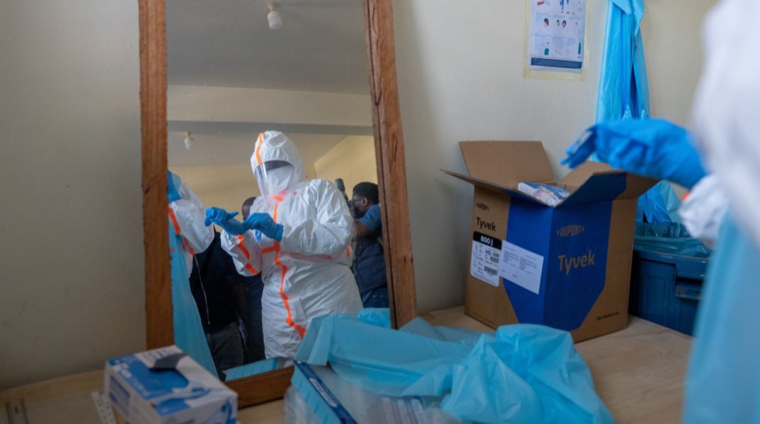 Οι υπουργοί Υγείας της ΕΕ εξετάζουν μέτρα ετοιμότητας για τον Έμπολα στην Αφρική, ενόψει και του Συμβουλίου της 16ης Ιουνίου.