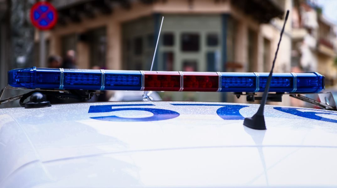 Άλιμος: 15χρονος επιτέθηκε σε ηλικιωμένη, την έριξε κάτω και της έκλεψε την τσάντα και την αλυσίδα της