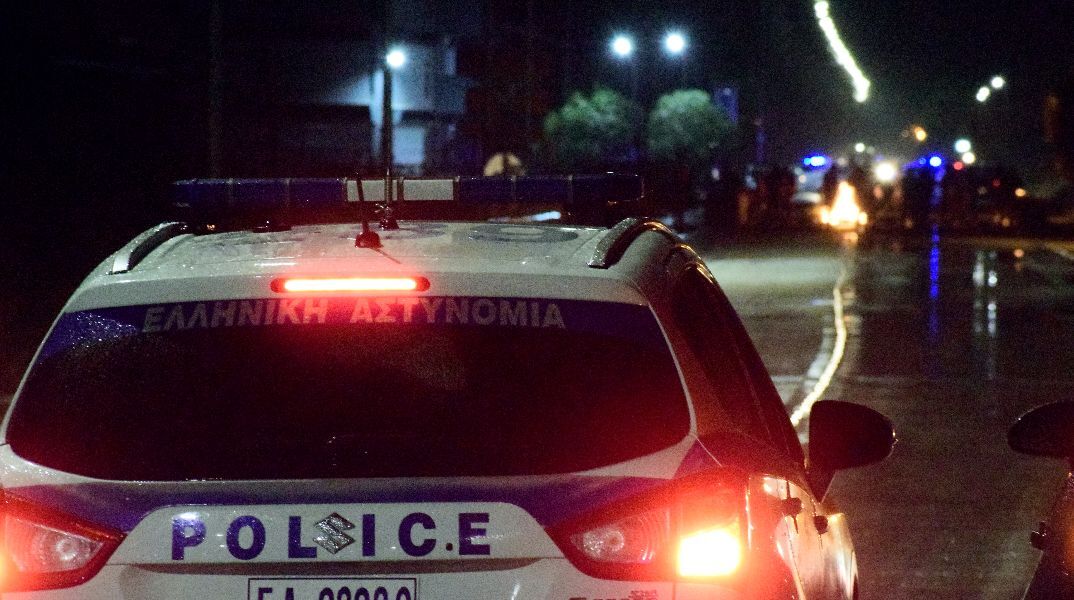 Στη φυλακή γνωστός τραγουδιστής - Κατηγορείται για αποπλάνηση 14χρονης