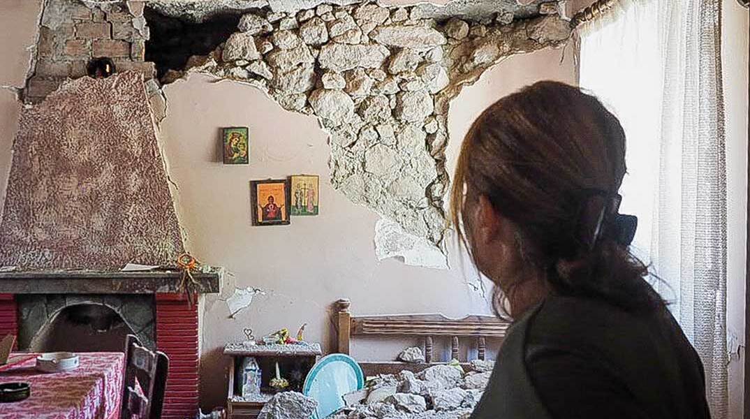 Σεισμοί στην Εύβοια και ζημιές σε σπίτι στην Δαφνούσα