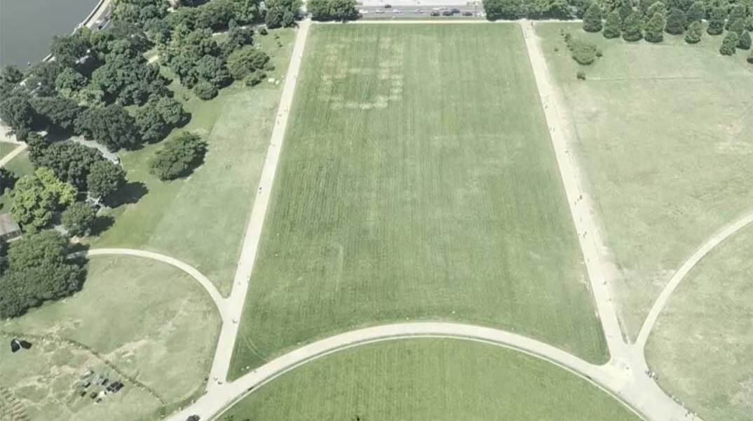 Ο αριθμός «8647» στο γρασίδι του National Mall στην Ουάσινγκτον