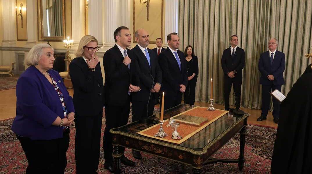 Ορκίστηκαν στο Προεδρικό Μέγαρο τα νέα μέλη της κυβέρνησης