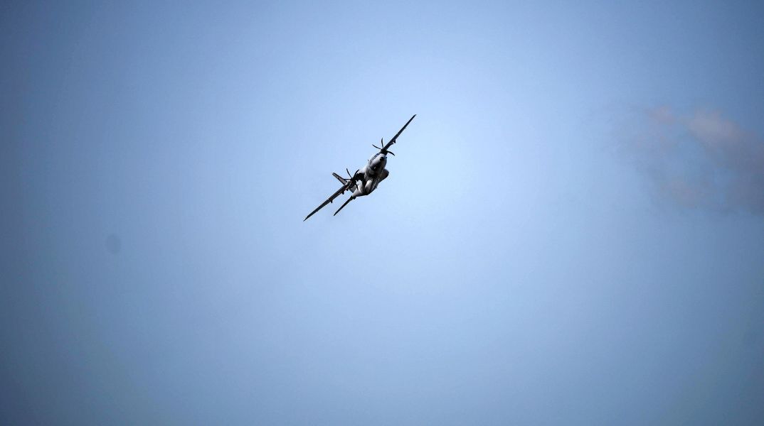 Η Ελλάδα υπέγραψε τη συμμετοχή της στο SAFE της ΕΕ, με 700 εκατ. ευρώ για αμυντικές επενδύσεις - Αναμένεται η υπογραφή της Γαλλίας.