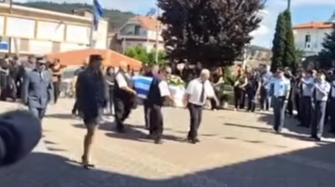 Η κηδεία της 45χρονης αστυνομικού στη Δράμα