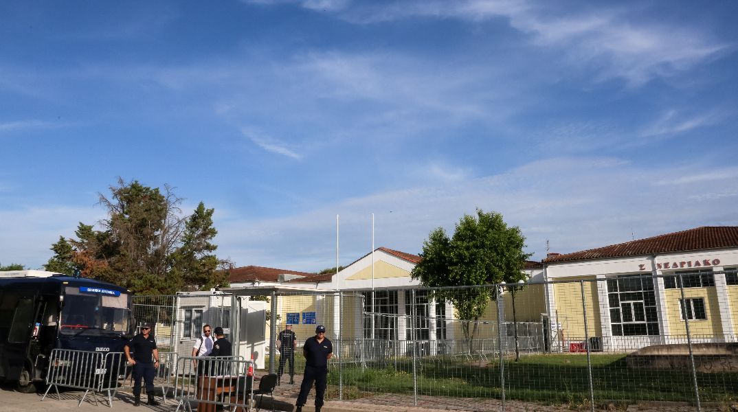 Δίκη Τεμπών: «Όχι» σε οπτικοακουστική κάλυψη και αυτοπρόσωπη παρουσία των κατηγορουμένων
