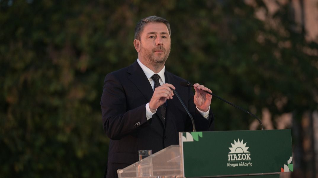Ανδρουλάκης: Το ΠΑΣΟΚ είναι ο ιστορικός, αξιακός και ιδεολογικός αντίπαλος της Δεξιάς-Ο Ανδρέας παραμένει παρών στις μεγάλες δημοκρατικές κατακτήσεις του τόπου μας