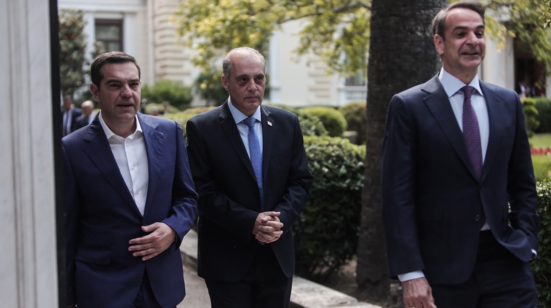 Ο νιος είν’ έντιμος, πατέρα