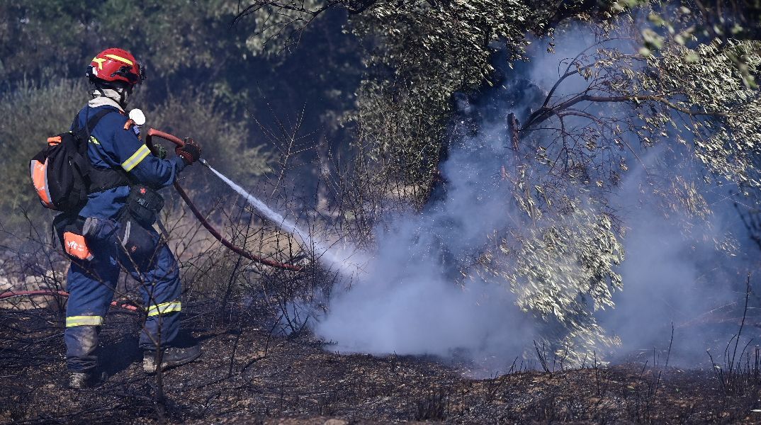 Φωτιά τώρα στην Κερατέα
