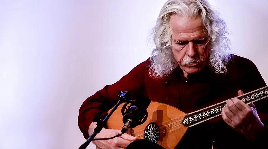 Ross Daly: Ένας αναζητητής της μουσικής, ταξιδευτής, συνθέτης, δάσκαλος