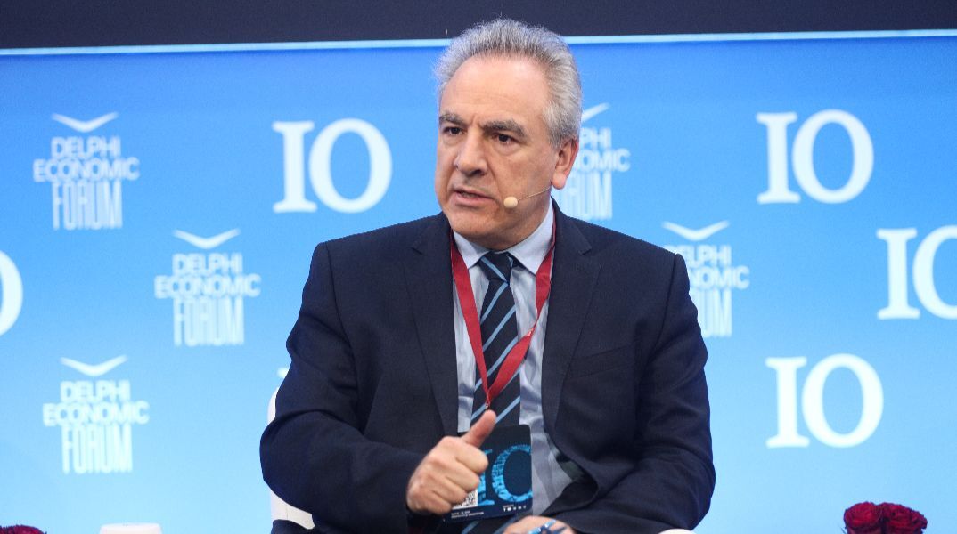 Θάνος Ντόκος: «Δεν προέκυψε διαρροή εμπιστευτικής ή απόρρητης πληροφορίας» λέει η κυβέρνηση για τη φάρσα Ρώσων 