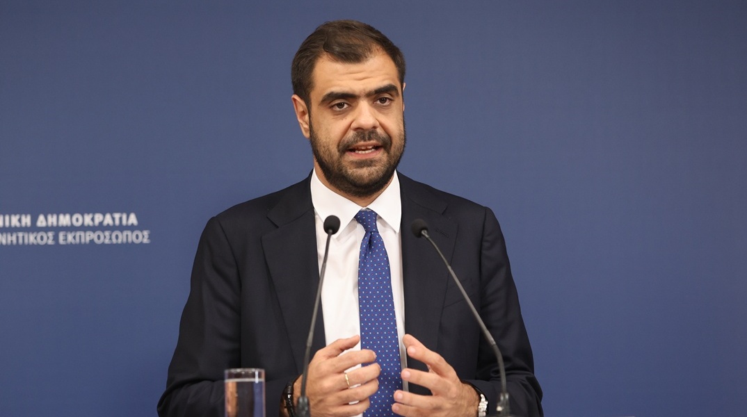 Ο κυβερνητικός εκπρόσωπος, Παύλος Μαρινάκης
