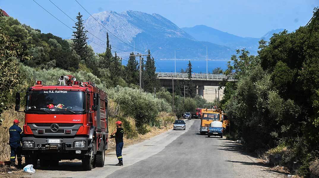 Δυνάμεις της Πυροσβεστικής σε πυρκαγιά στην Αχαΐα