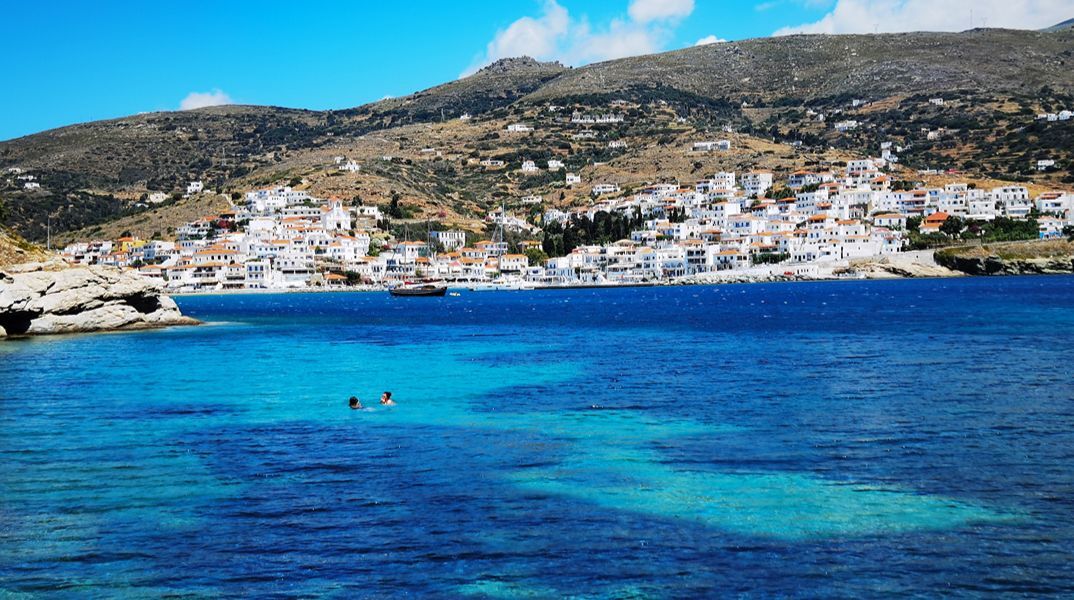 Η Άνδρος ανάμεσα στα καλύτερα ευρωπαϊκά νησιά, που προτείνονται στους Γάλλους ταξιδιώτες​​​​​​​​​​​​​​​