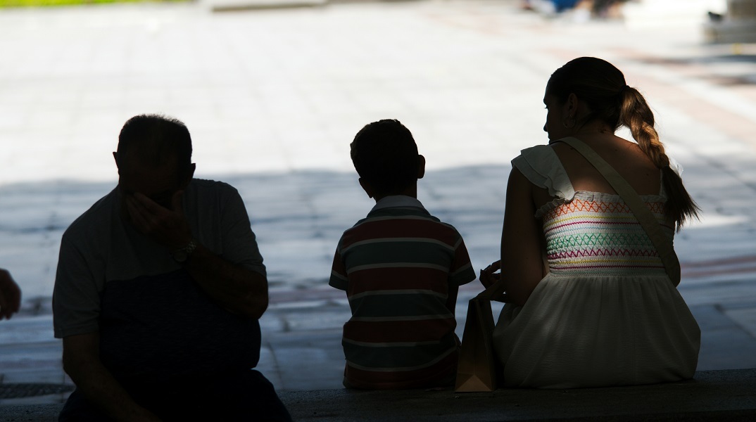 Καλοκαίρι και ενδοοικογενειακή βία