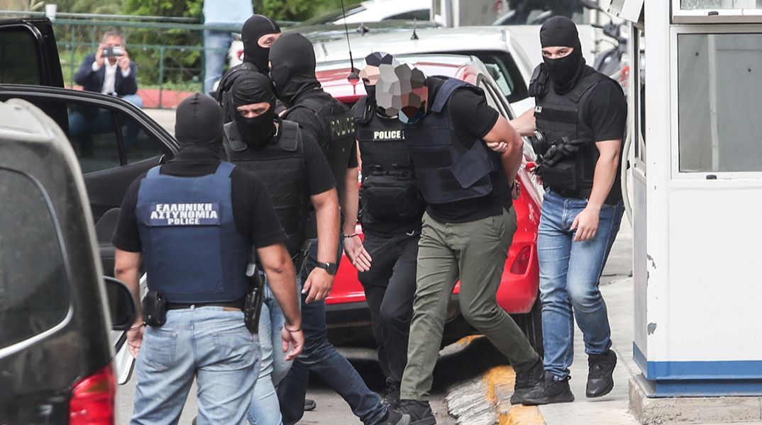 Marfin: Τα πειστήρια από άλλη υπόθεση οδήγησαν το ελληνικό FBI στους τρεις δράστες - 