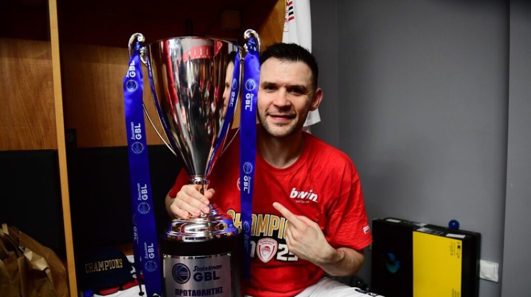 Για πάντα στο λιμάνι ο captain: Ο Κώστας Παπανικολάου στον Ολυμπιακό για ακόμη δύο χρόνια