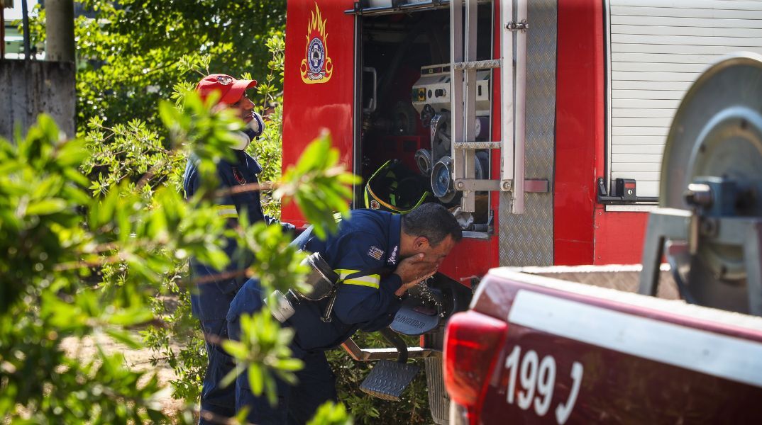 Υπό έλεγχο τέθηκε η φωτιά στα Βασιλικά Θεσσαλονίκης - Στο σημείο παραμένουν δυνάμεις της Πυροσβεστικής για την πλήρη κατάσβεση και τον περιορισμό κινδύνου.