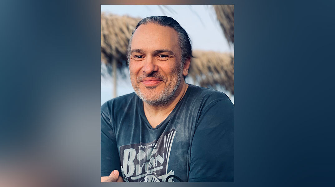 Κώστας Λειβαδάς: Οι τέλειες μέρες στη Σέριφο: εκτός χρόνου, εντός τόπου