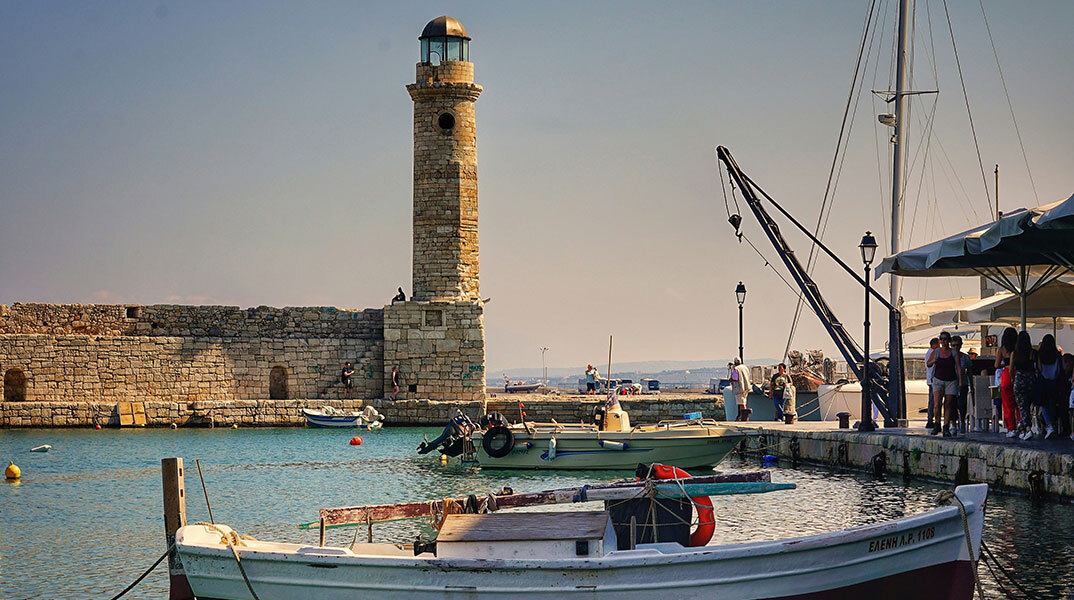 Tο Ρέθυμνο συνδυάζει την ιστορία, τη ζωντάνια και την αυθεντικότητα του νησιού